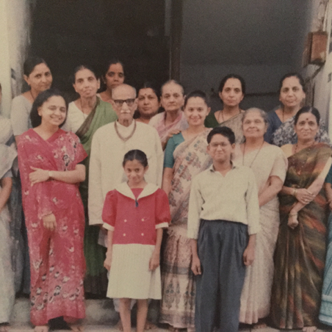 Baba with Shrimaharaj’s Devotees - 4